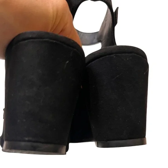 DV by Dolce Vita Black Faux Suede Wedge Buckle Gladiator Sandals - Size 7 - Picture 11 of 13